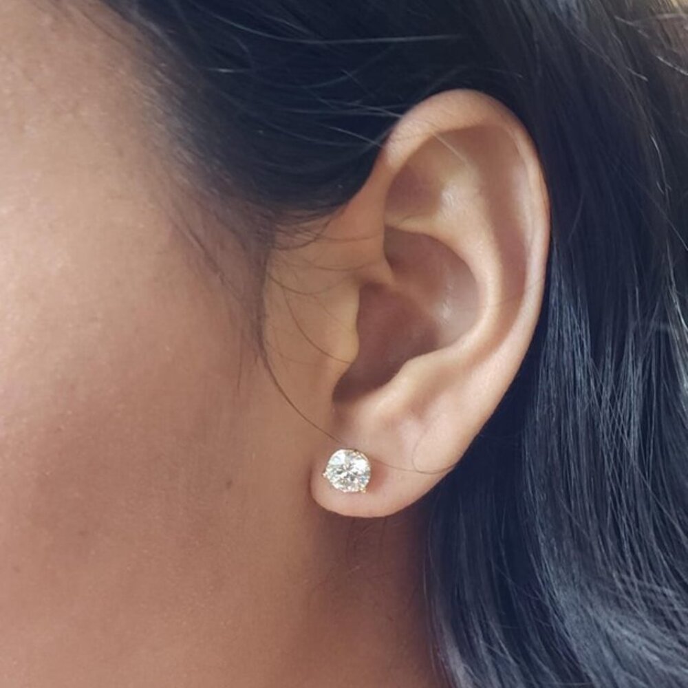 14Kt Gold 3 Prong Martini 3 Ct Lab Grown IGI Certified Studs Diamond Earrings